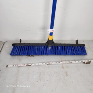 e136- Quickie Bulldozer Push Broom
