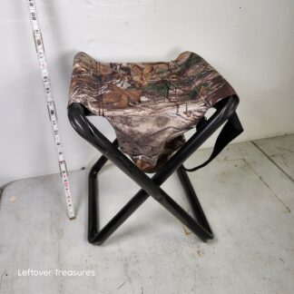 e137- Allen Vanish Folding Hunting Seat