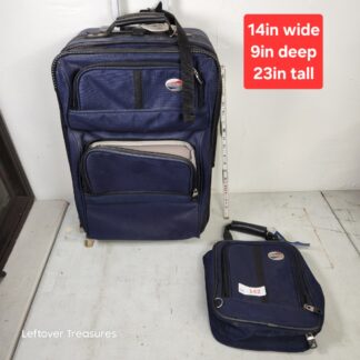 e142- American Tourister Luggage Set. Great Shape
