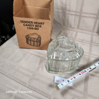 e159- Glass Tender Heart Candy Box 1209-BD