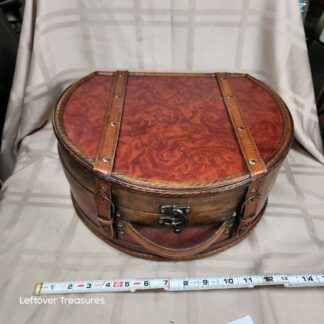 e170- faux leather storage box