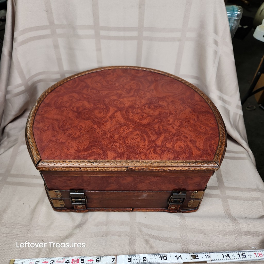 e170- faux leather storage box - Image 3