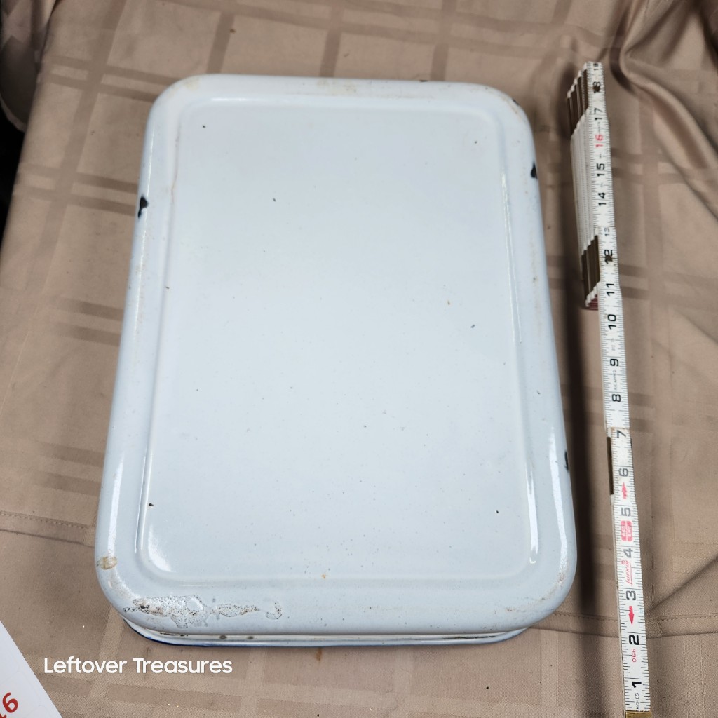 e211- antique porcelain enamel rectangular bedpan - Image 2
