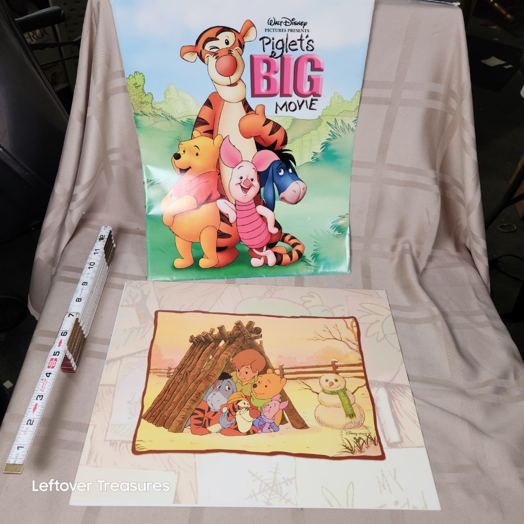e220- Walt Disney Store commemorative lithograph piglets Big Movie