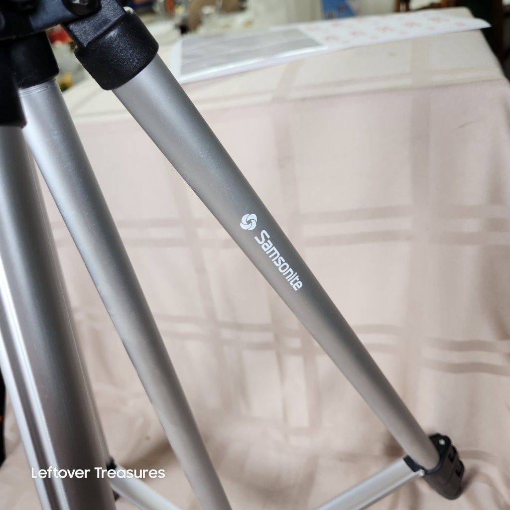 e222- Samsonite Tri Pod - Image 2