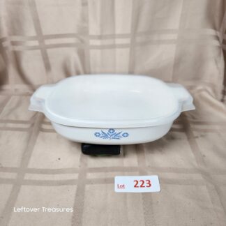 e223- vintage CorningWare Blue Cornflower 9 in