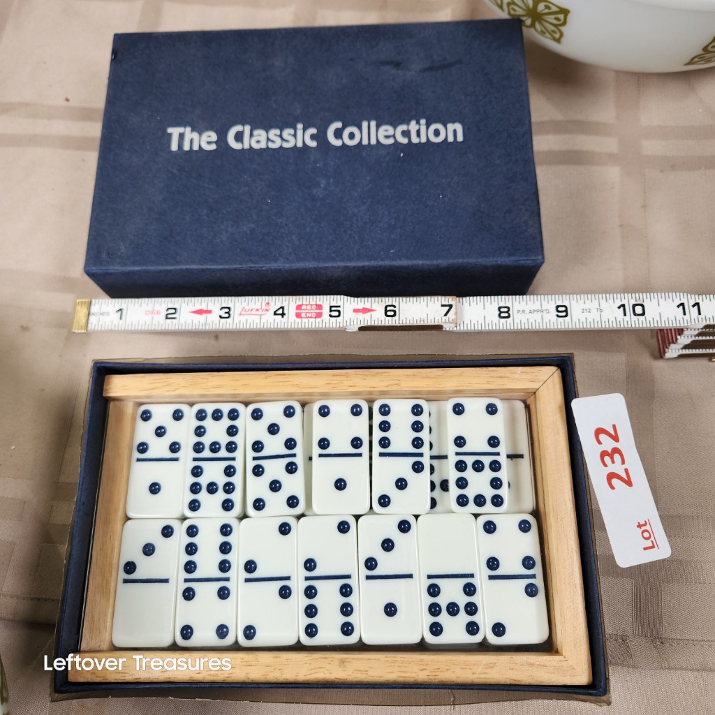 e232- Double 9 Dominoes