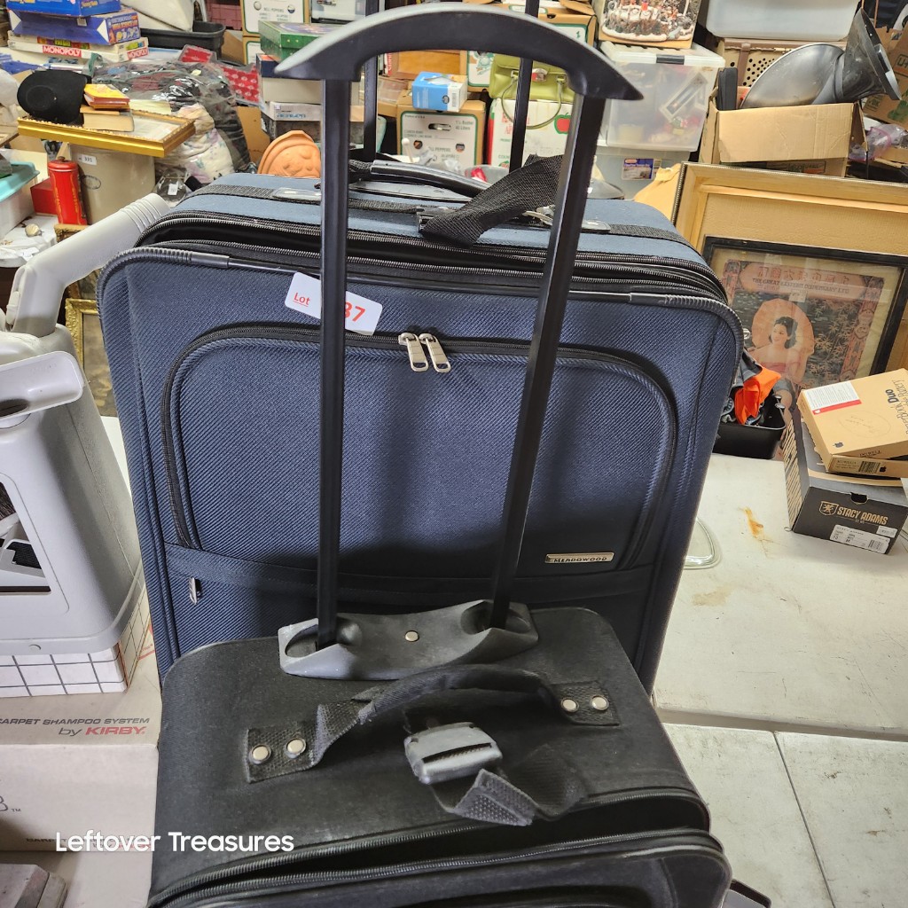 e238- Essentials Rolling Suitcase - Image 2
